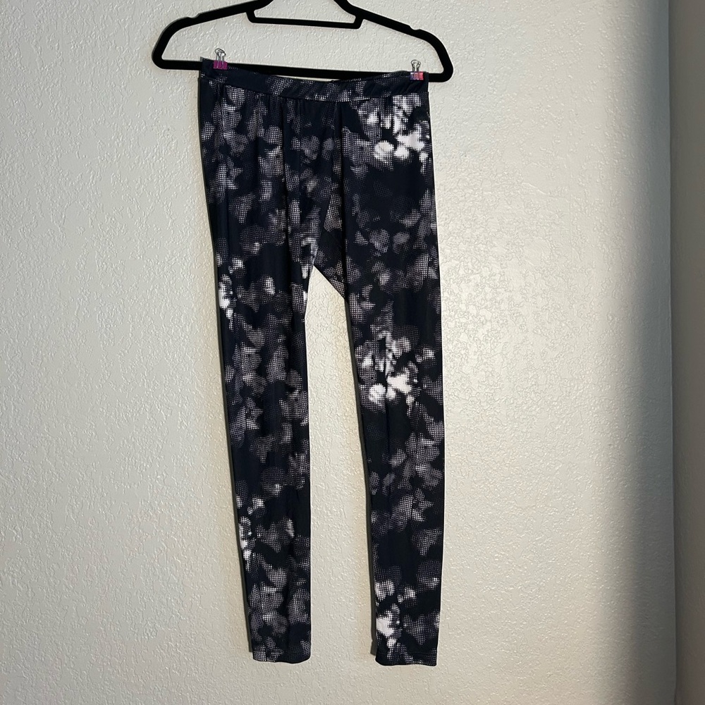 PUMA 🐈‍⬛ Black and White Patterned Leggings